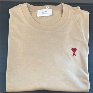 Ami Paris Tan Tee with Red Heart Emblem short sleeve, sz:sm, new, never worn
